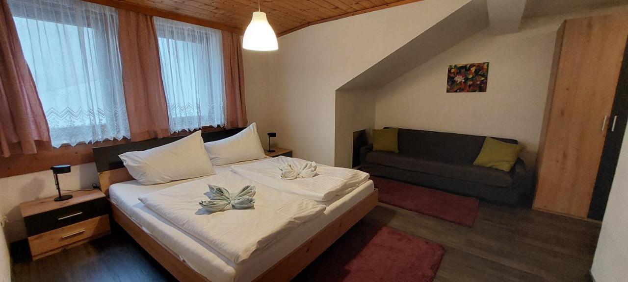 Hotel Weisses Roessl Werfen Extérieur photo